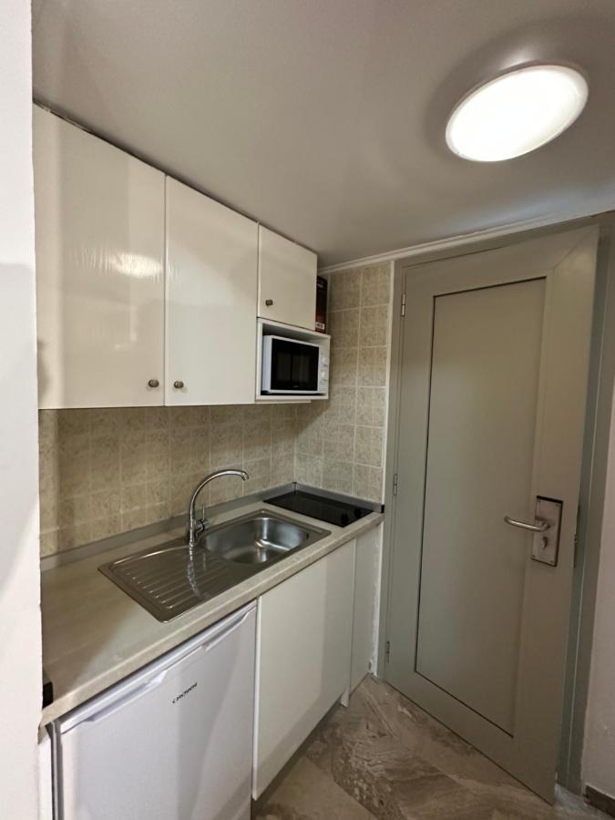 Hotel Palmera Сарти Экстерьер фото